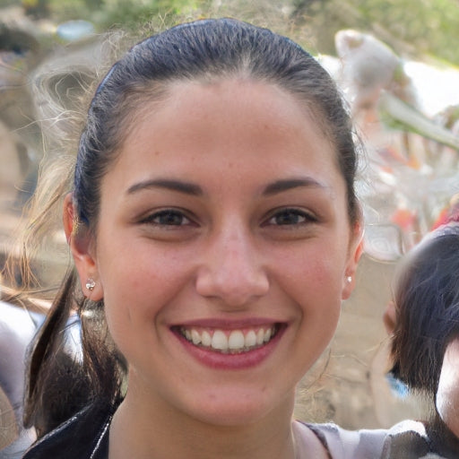 <em>Mary Ballesteros</em>